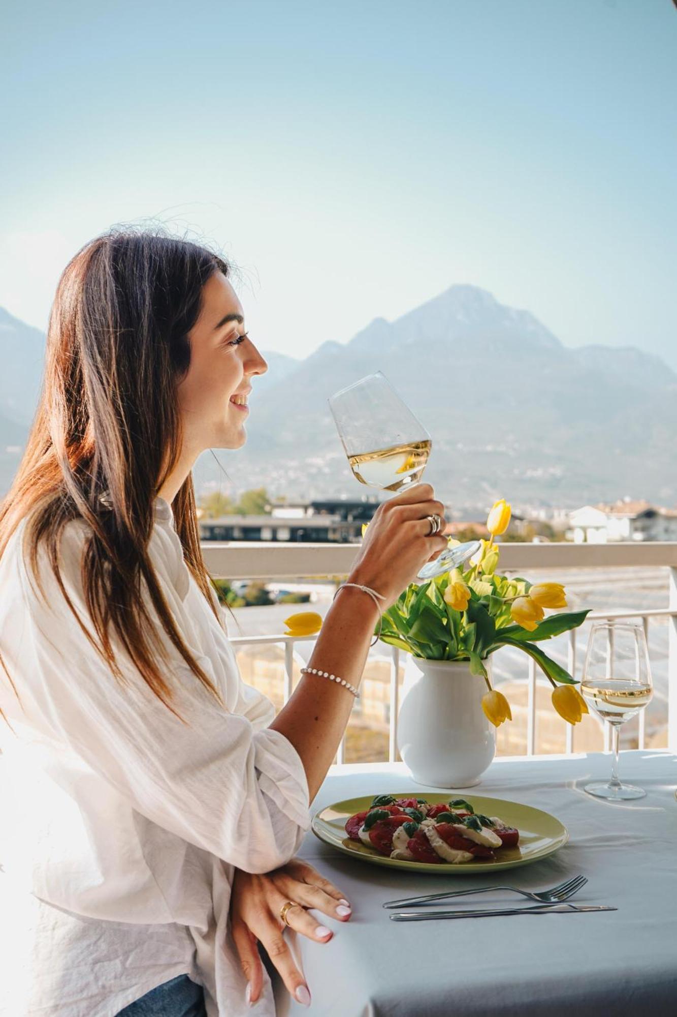 Appartamento Betulla - Peaceful & Happy Stay Riva del Garda Exteriör bild