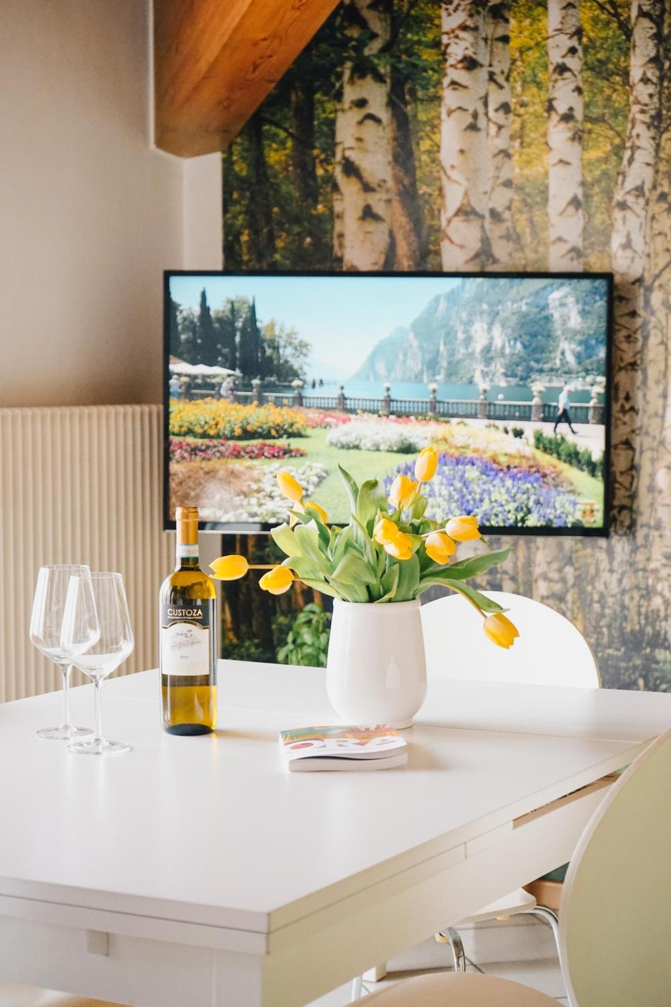 Appartamento Betulla - Peaceful & Happy Stay Riva del Garda Exteriör bild